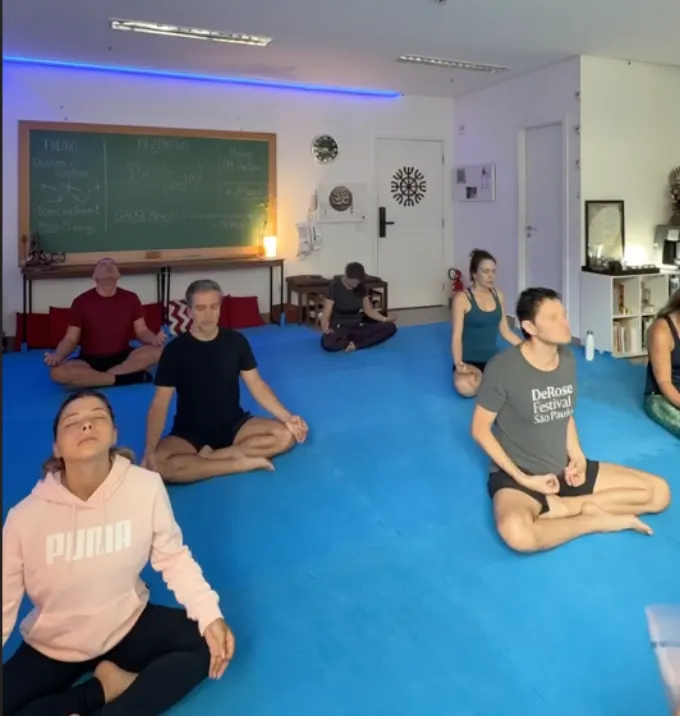 Exerc&iacute;cios respirat&oacute;rios em aula